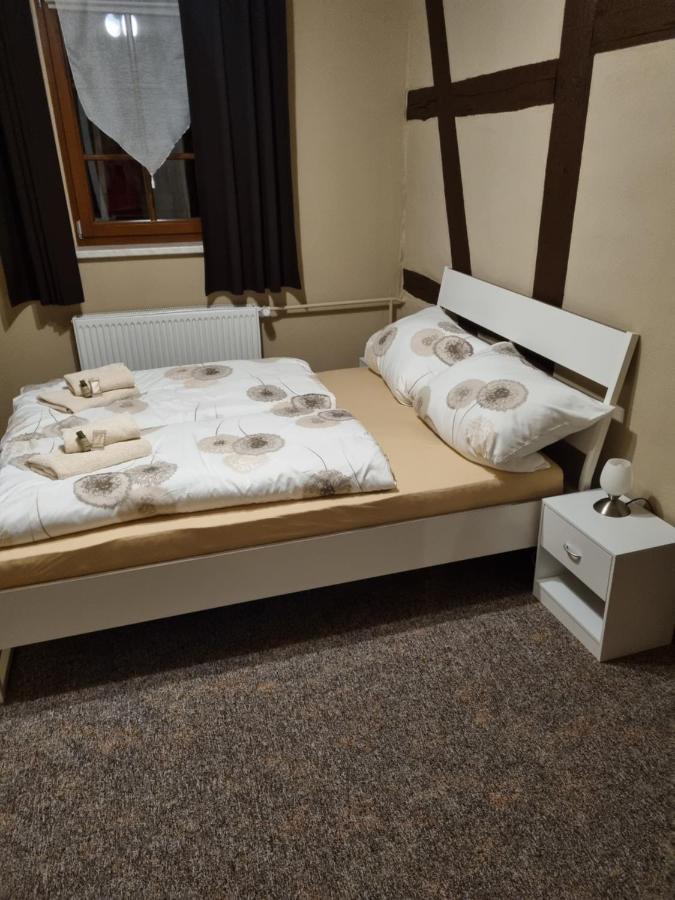 Pension Torgau Exteriör bild
