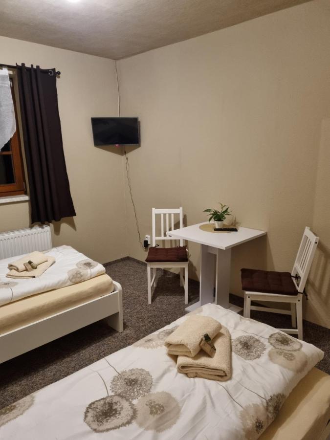 Pension Torgau Exteriör bild